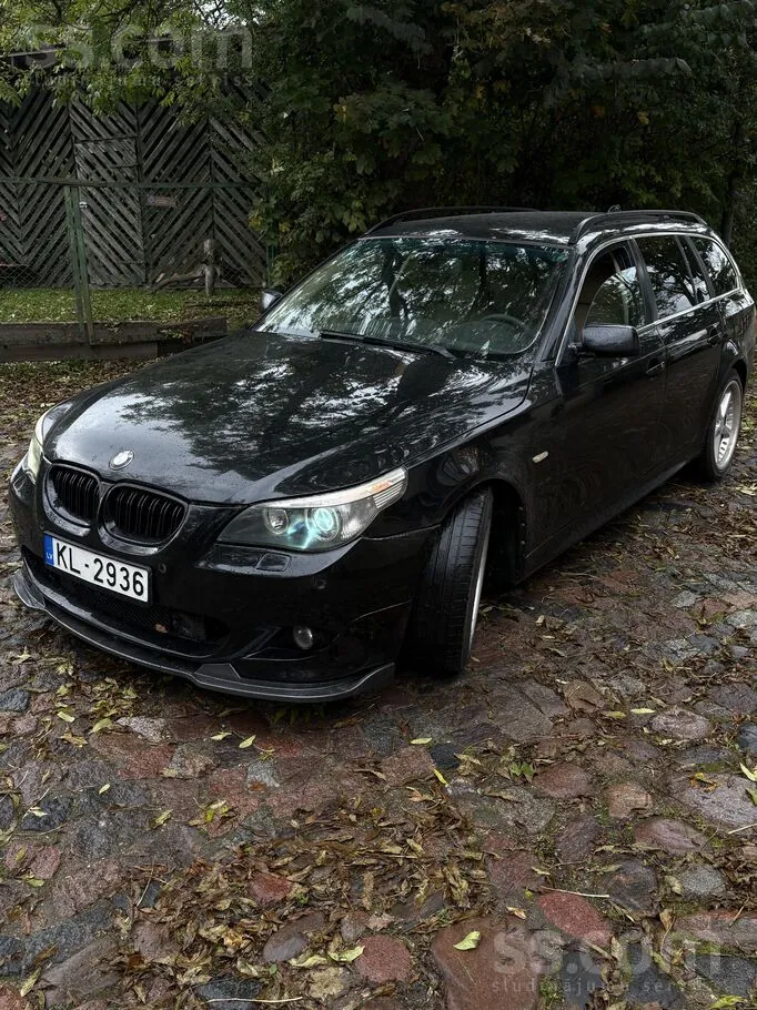BMW 530D 2004 photo 2
