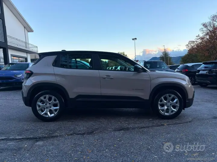 Jeep Avenger 2025 photo 4
