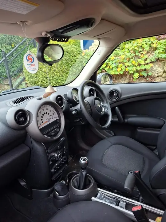 Mini Countryman 2011 photo 4