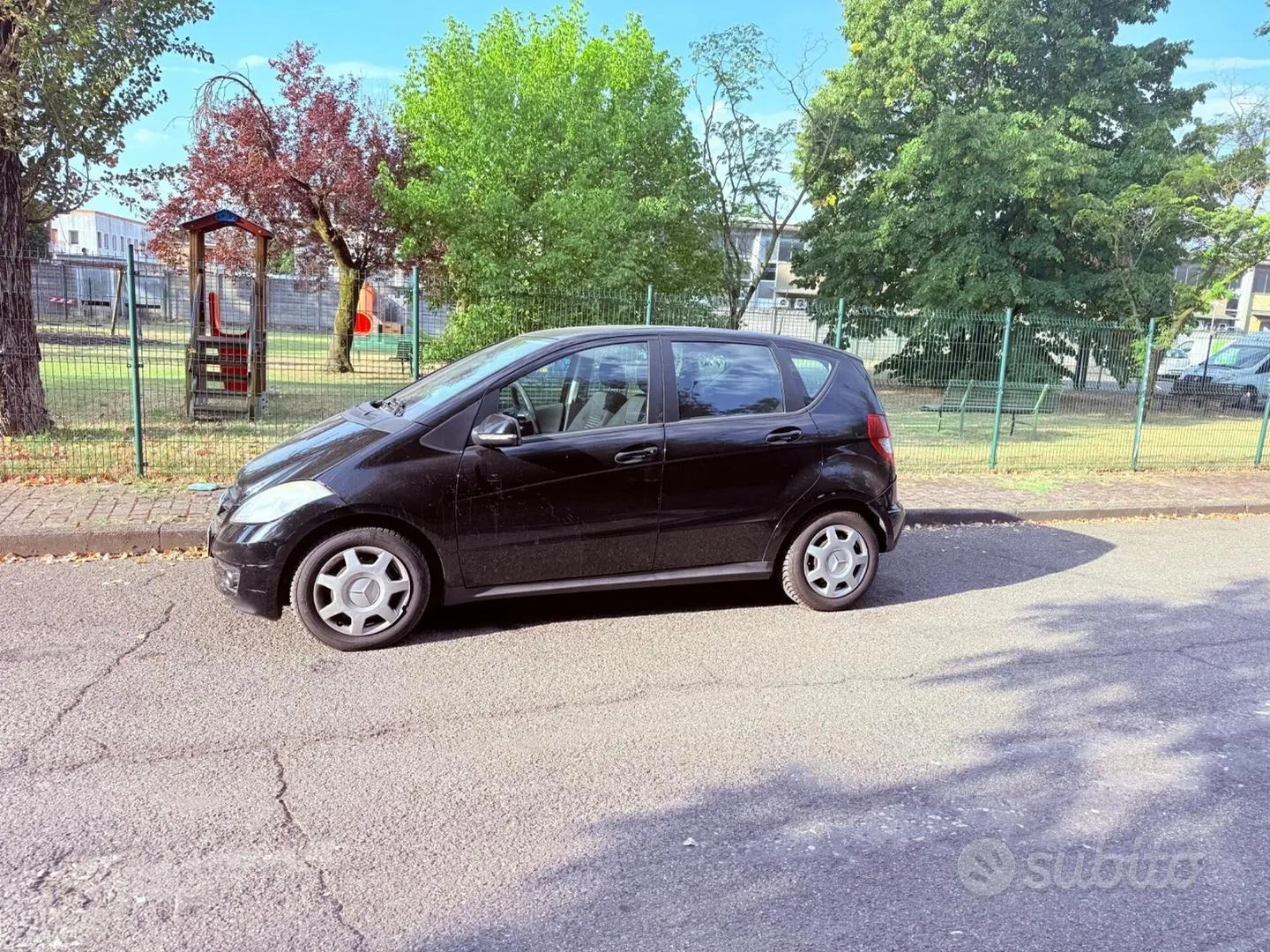 Mercedes-Benz A 160 2009 photo 2
