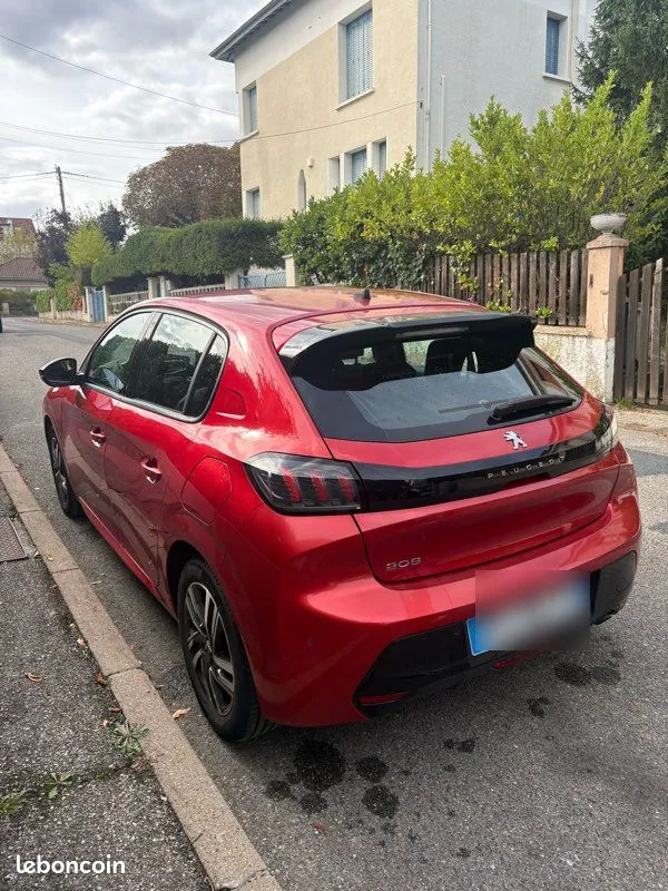 Peugeot 208 2020 photo 2