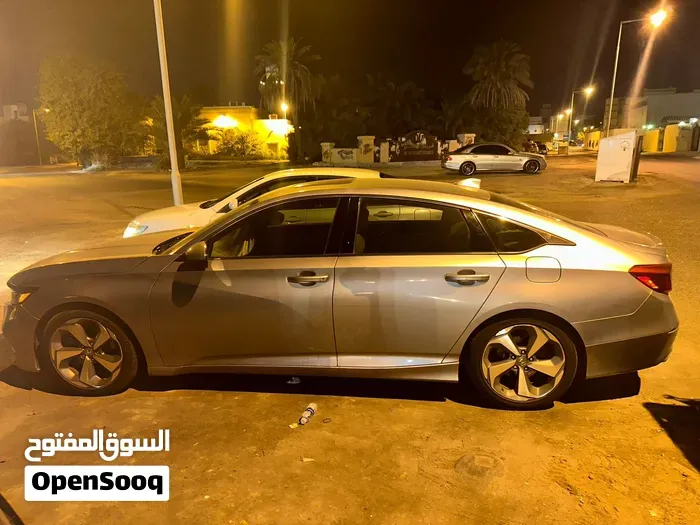 Honda Accord 2018 photo 3