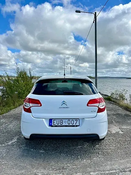Citroen C4 2010 photo 3