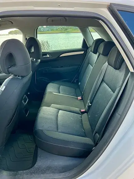 Citroen C4 2010 photo 5