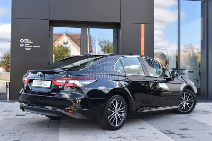 Toyota Camry 2022 photo 2