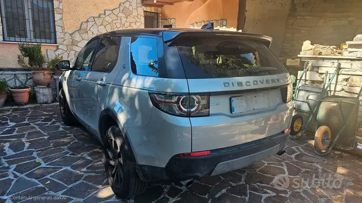 Land Rover Discovery Sport 2017 photo 4
