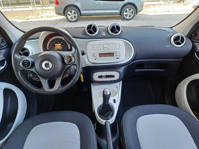 Smart Forfour 2015 photo 3