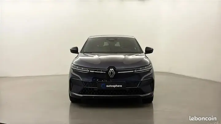 Renault Megane photo 2