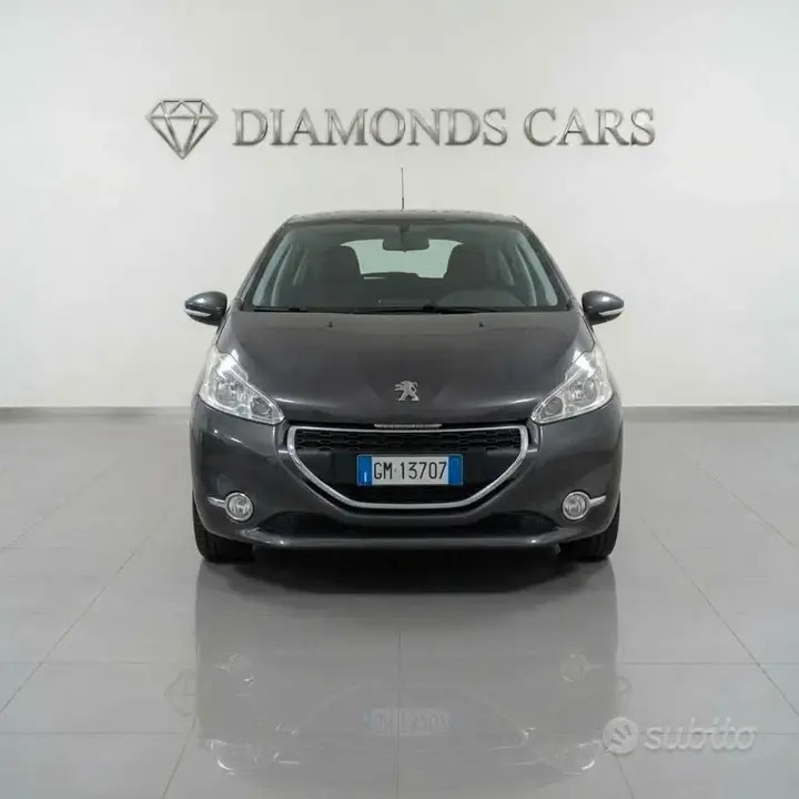 Peugeot 208 2015 photo 3