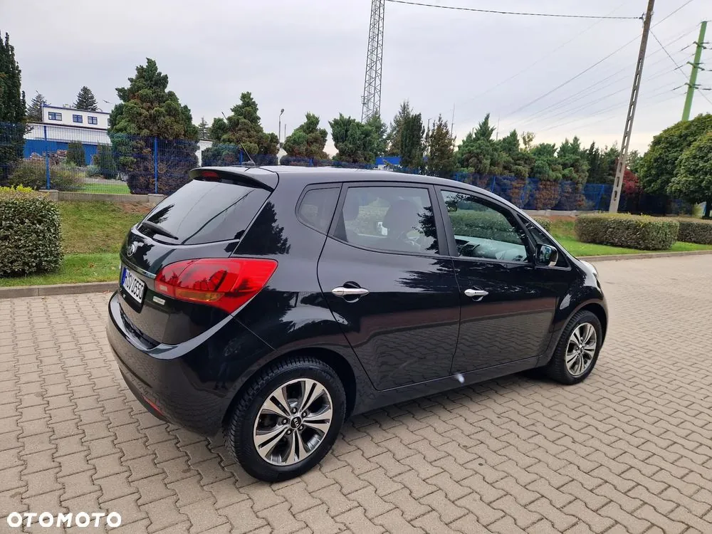 Kia Venga 2015 photo 4