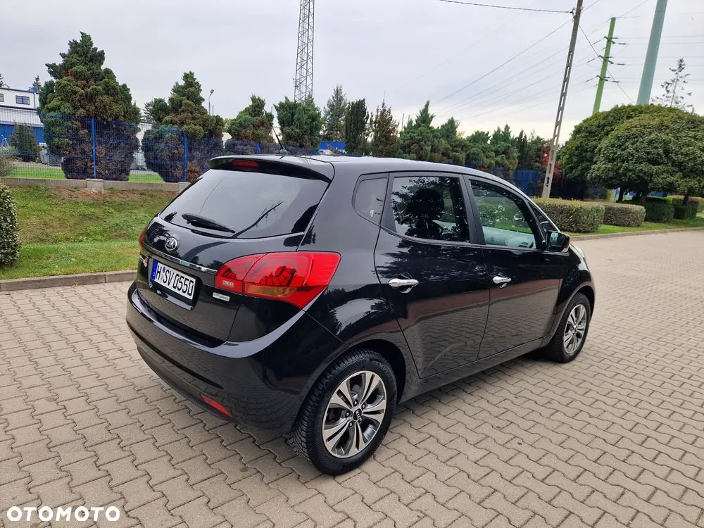Kia Venga 2015 photo 5