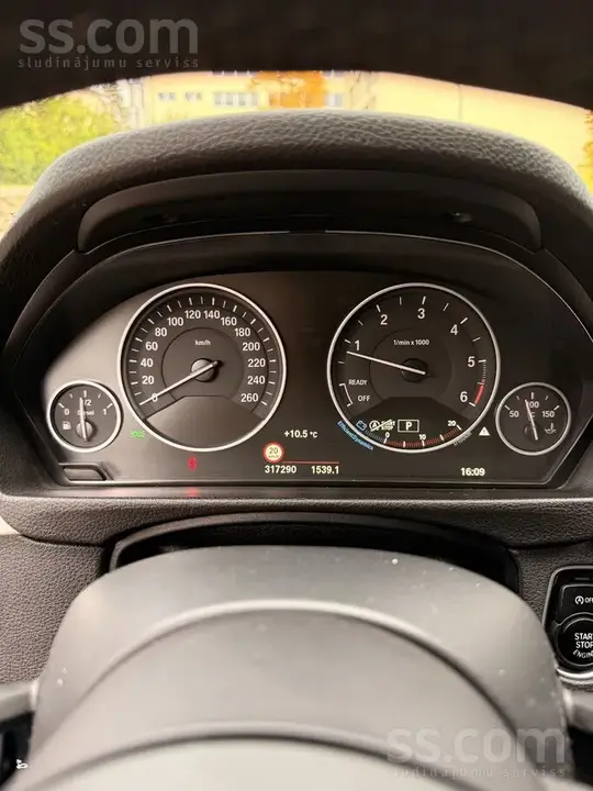 BMW 318 2017 photo 4