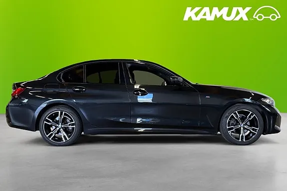 BMW 320 2023 photo 2