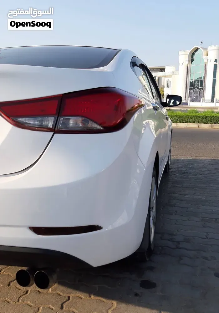 Hyundai Elantra 2015 photo 4