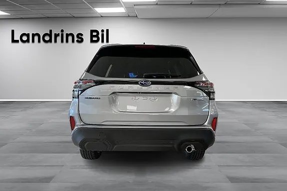 Subaru Forester 2025 photo 5