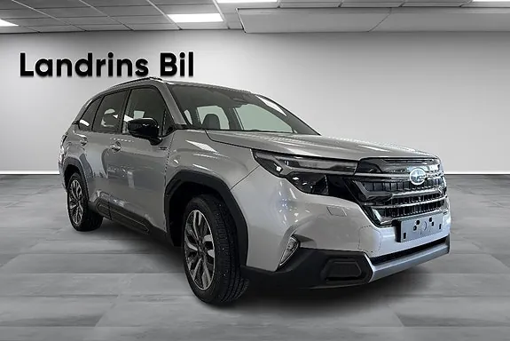 Subaru Forester 2025 photo 3