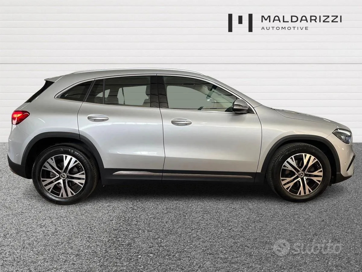 Mercedes-Benz Gla 2023 photo 5