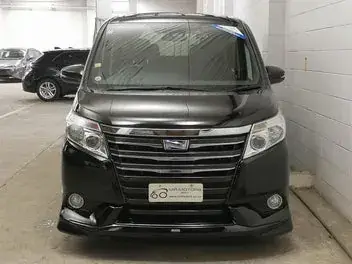Toyota Noah 2017 photo 5