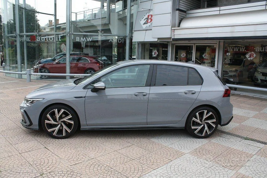 Volkswagen Golf 2021 photo 2
