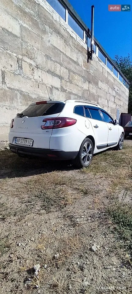 Renault Megane 2011 photo 3