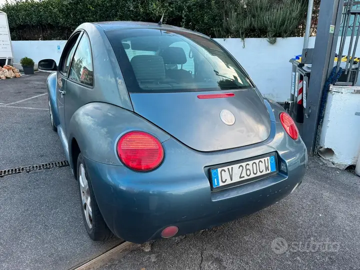 Volkswagen Beetle 2005 photo 4