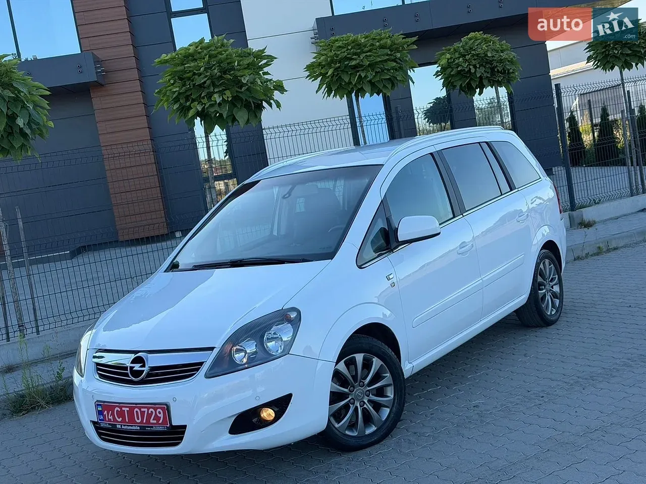 Opel Zafira 2010 photo 5
