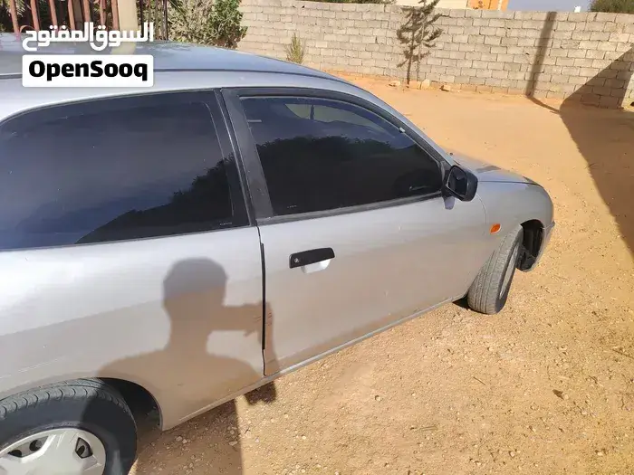 Mitsubishi Colt 2001 photo 2