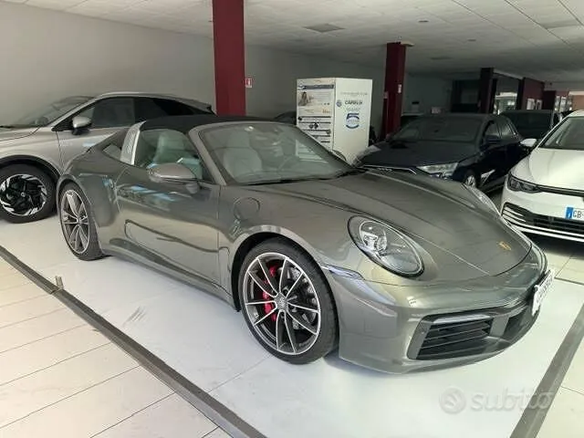Porsche 911 2022 photo 3