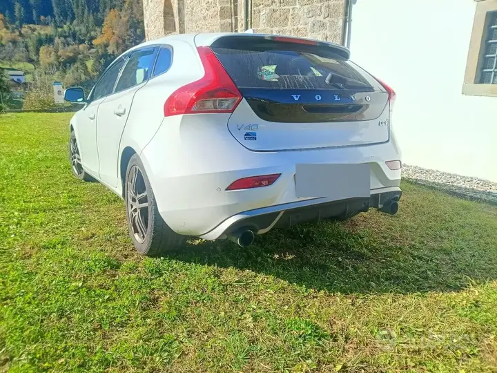 Volvo V40 2016 photo 4