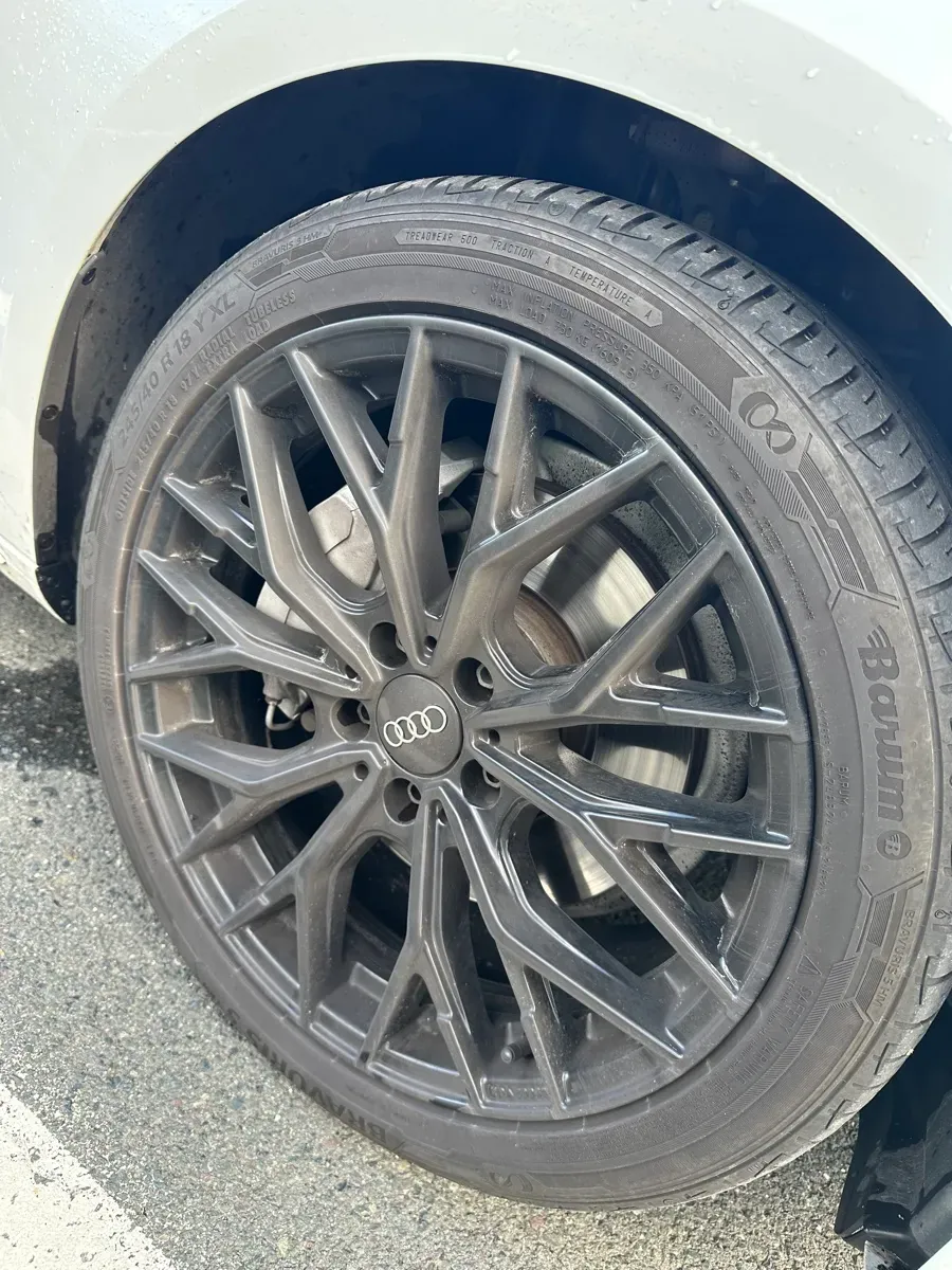 Audi A4 2018 photo 3