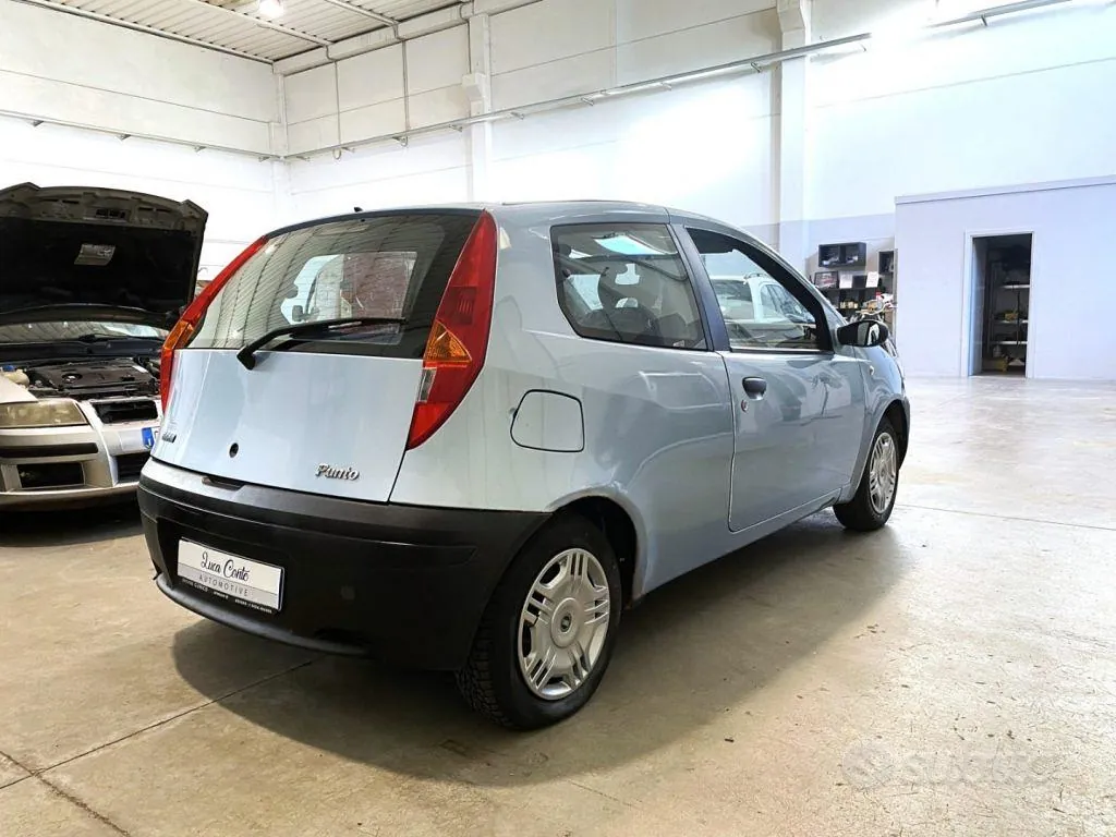 Fiat Punto 2001 photo 3