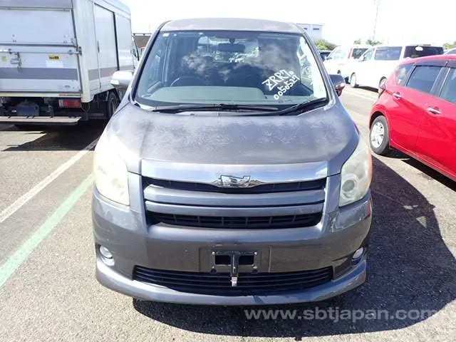 Toyota Noah S 2007 photo 5