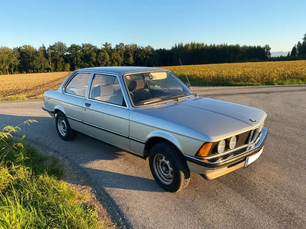 BMW 3 Series 1981 photo 2