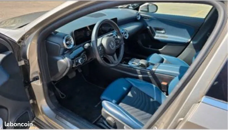 Mercedes-Benz A-Class 2019 photo 2