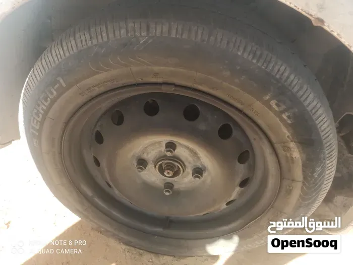 Hyundai Avante 2005 photo 2