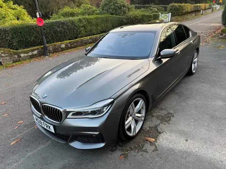 BMW 7 Series 2018 photo 3