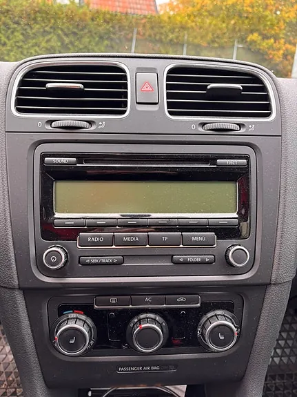 Volkswagen Golf 2009 photo 5