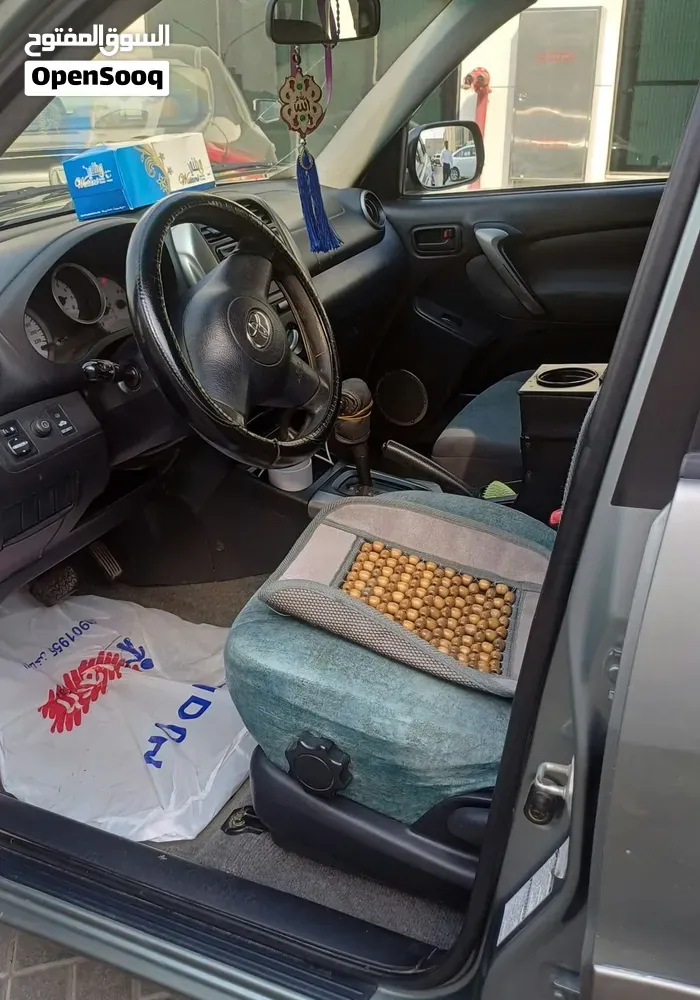 Toyota Rav 4 2004 photo 3
