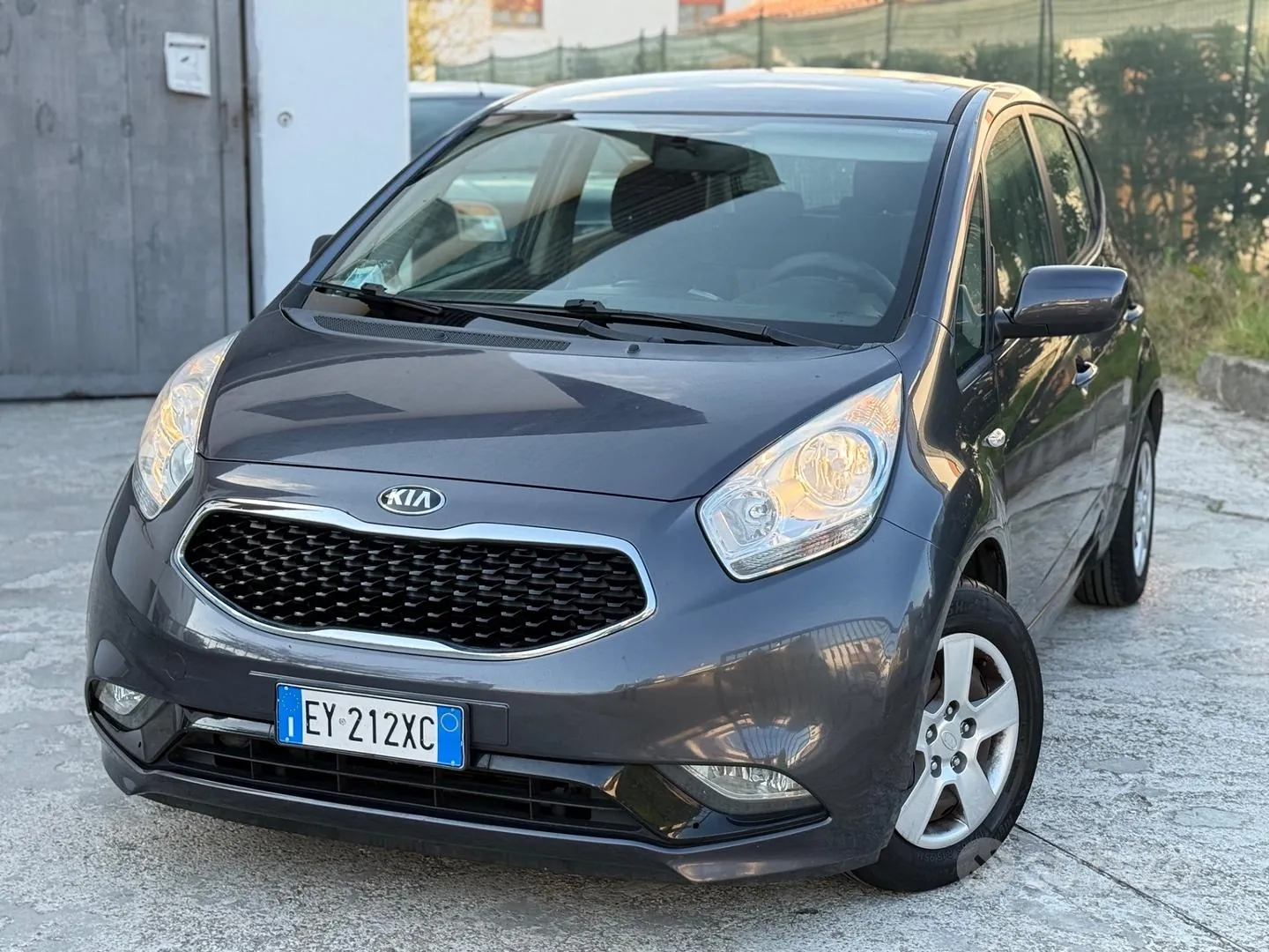 Kia Venga 2015 photo 2