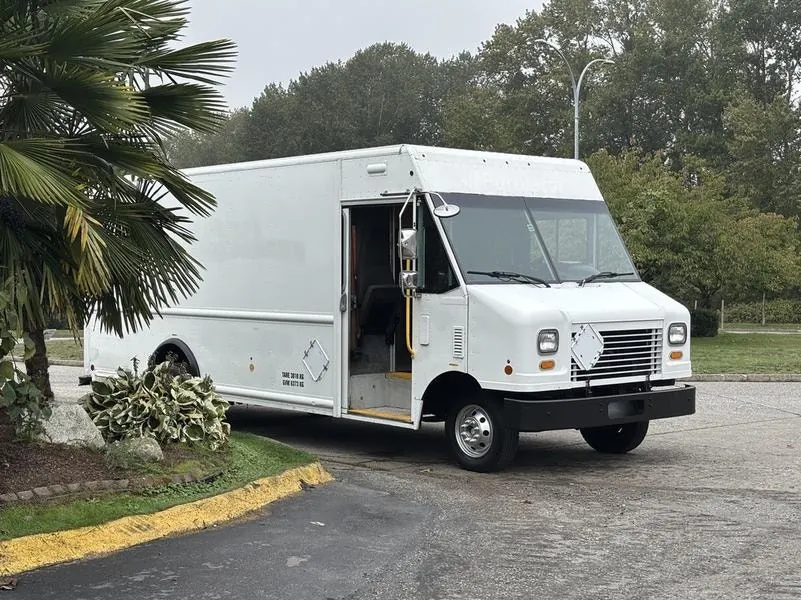 Ford E-450 Super Duty