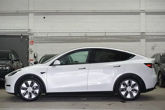 Tesla Model Y 2023 photo 3