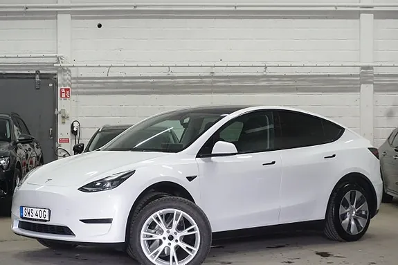 Tesla Model Y 2023 photo 2