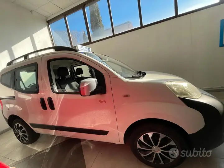 Peugeot Bipper 2012 photo 5