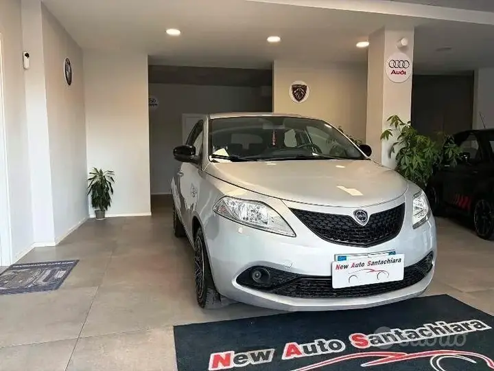 Lancia Ypsilon 2018 photo 3