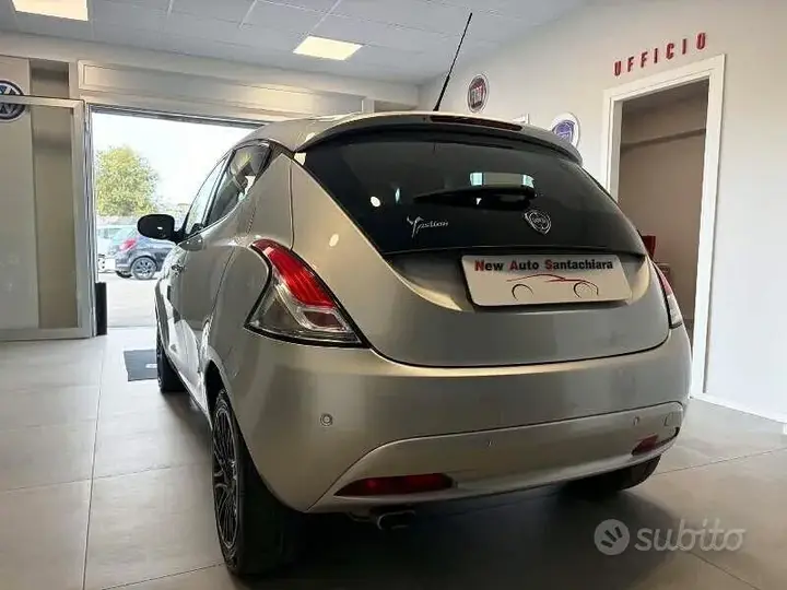 Lancia Ypsilon 2018 photo 5