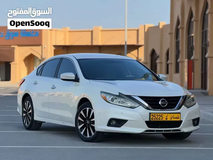 Nissan Altima