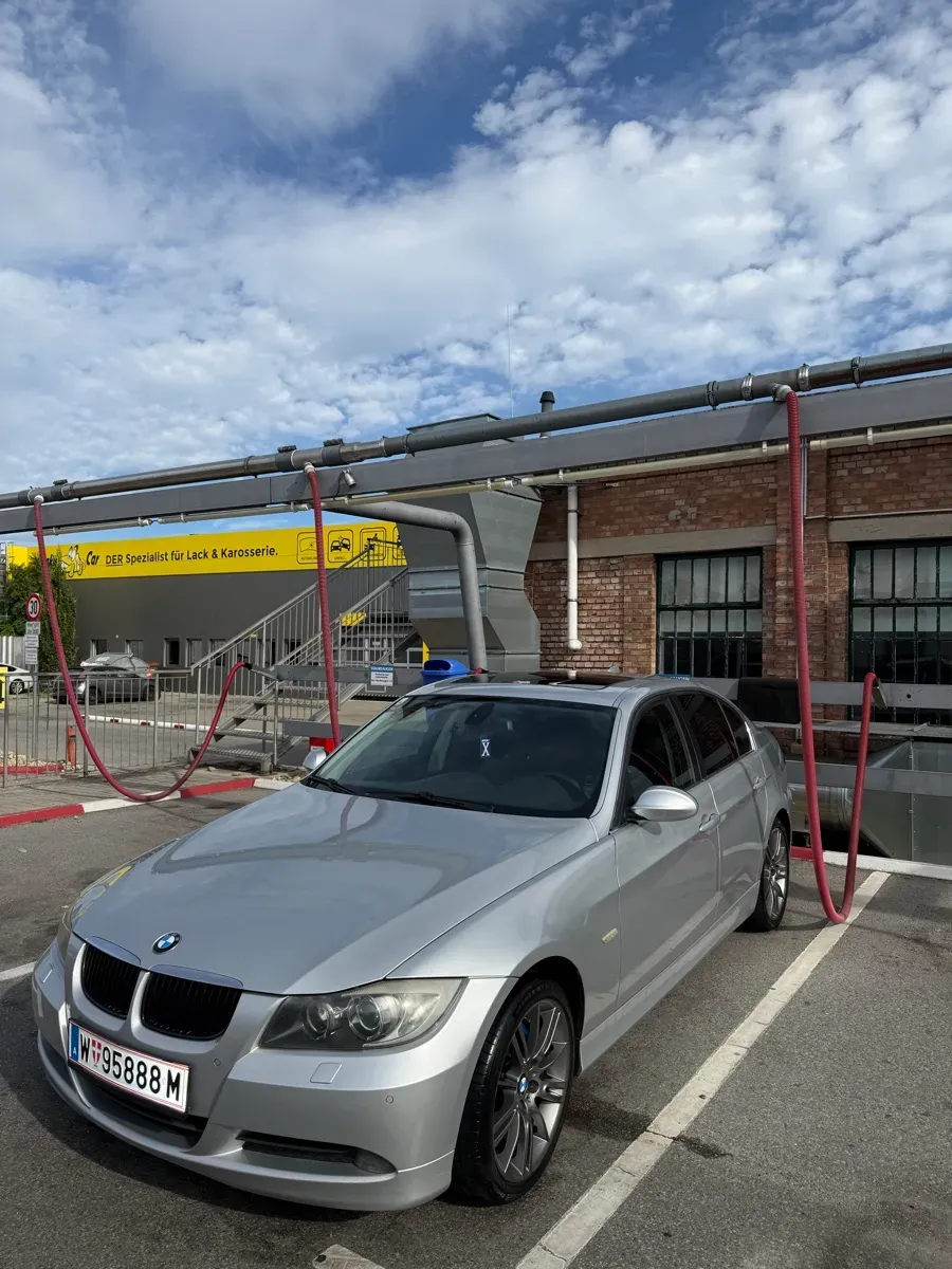BMW 3 Series 2007 photo 2