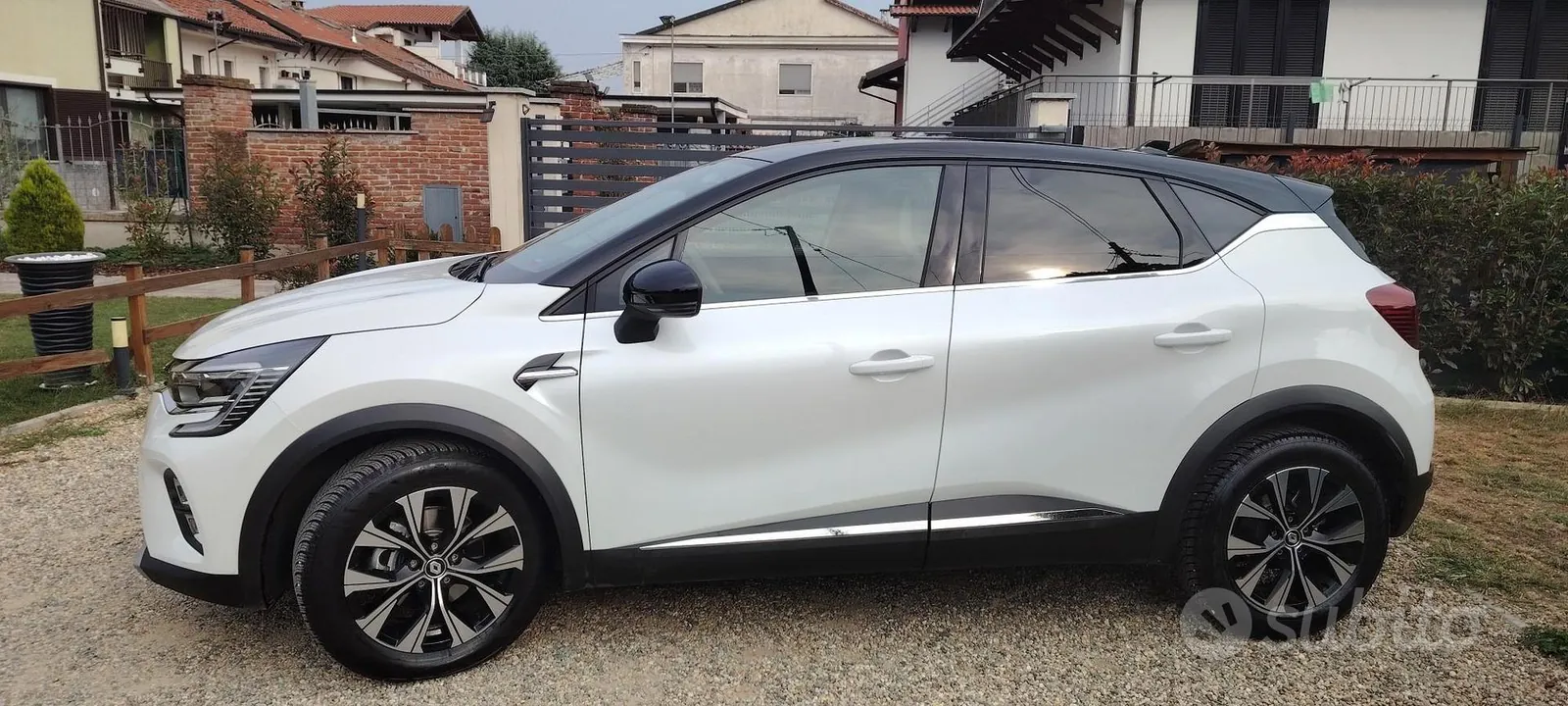 Renault Captur 2023 photo 3