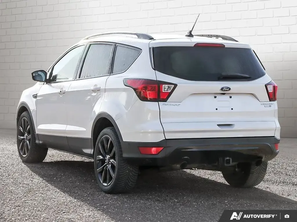 Ford Escape 2019 photo 3