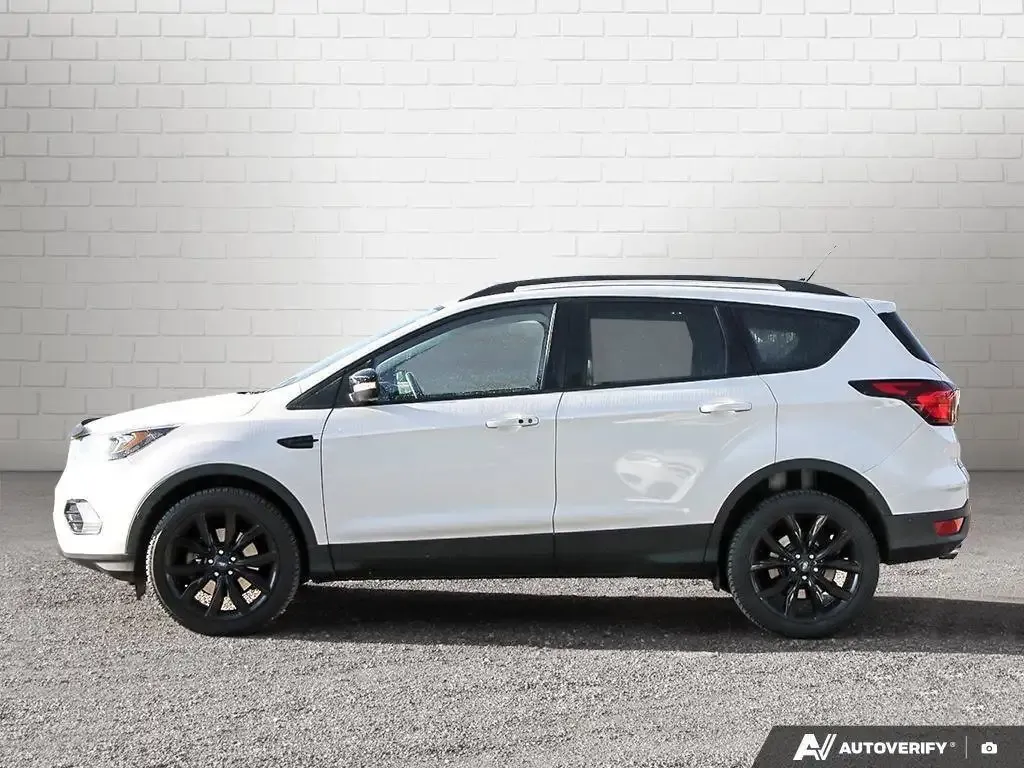 Ford Escape 2019 photo 2